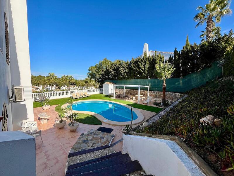 4 bedroom Villa for sale