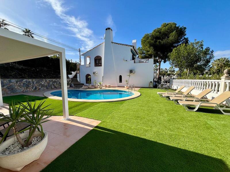 4 bedroom Villa for sale