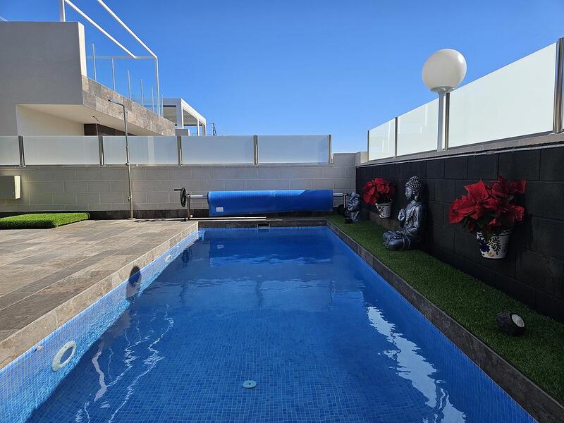 4 slaapkamer Villa Te koop