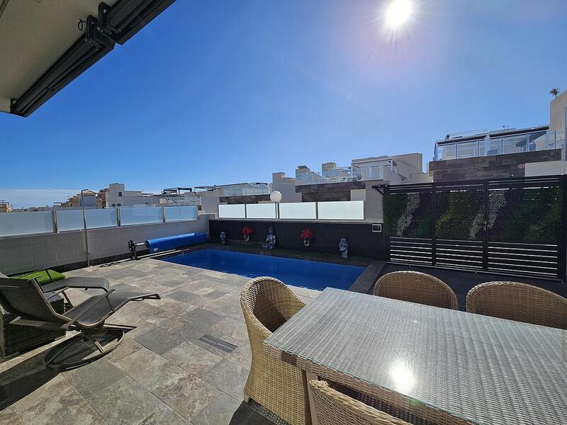 4 slaapkamer Villa Te koop