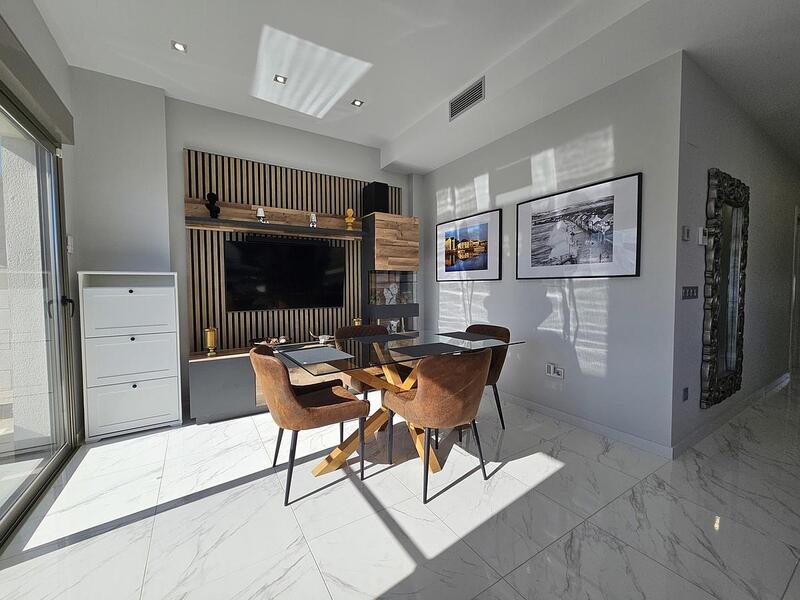 4 slaapkamer Villa Te koop