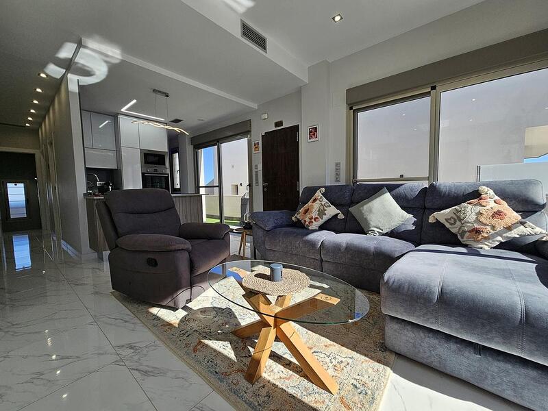 4 slaapkamer Villa Te koop