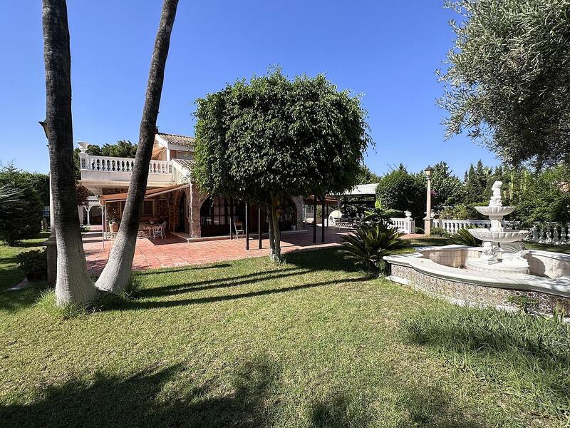 5 soverom Villa til salgs