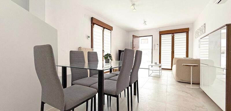 3 bedroom Townhouse for sale