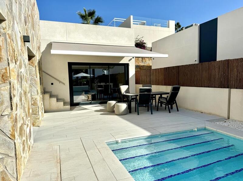 Villa til salg i La Finca Golf Course, Alicante