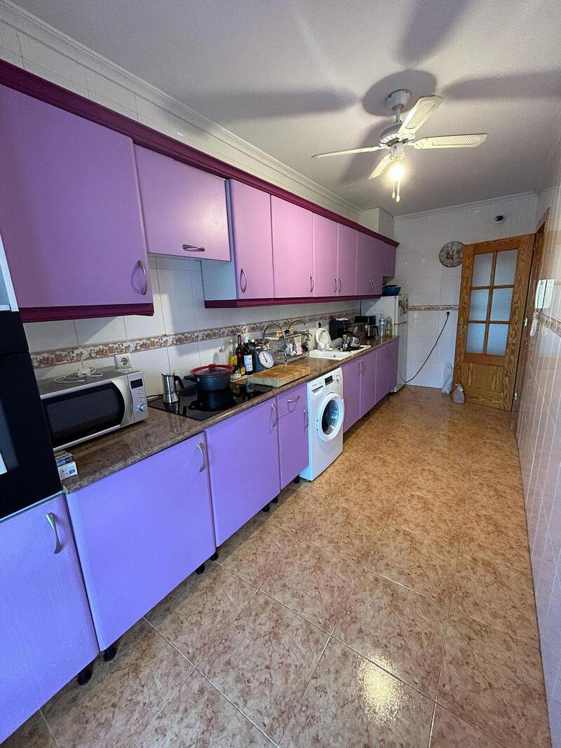 4 Schlafzimmer Stadthaus zu verkaufen