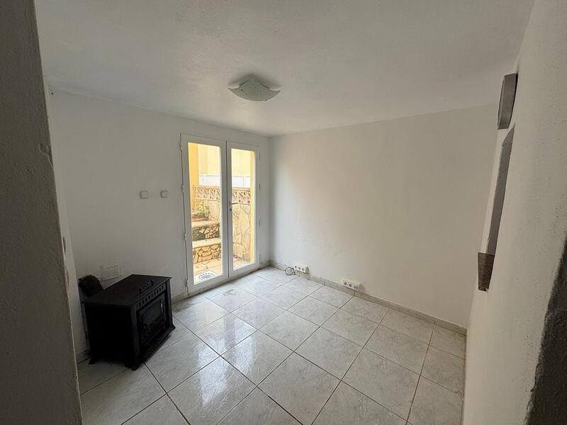 4 bedroom Apartment for sale