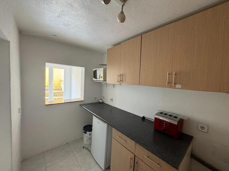 4 bedroom Apartment for sale