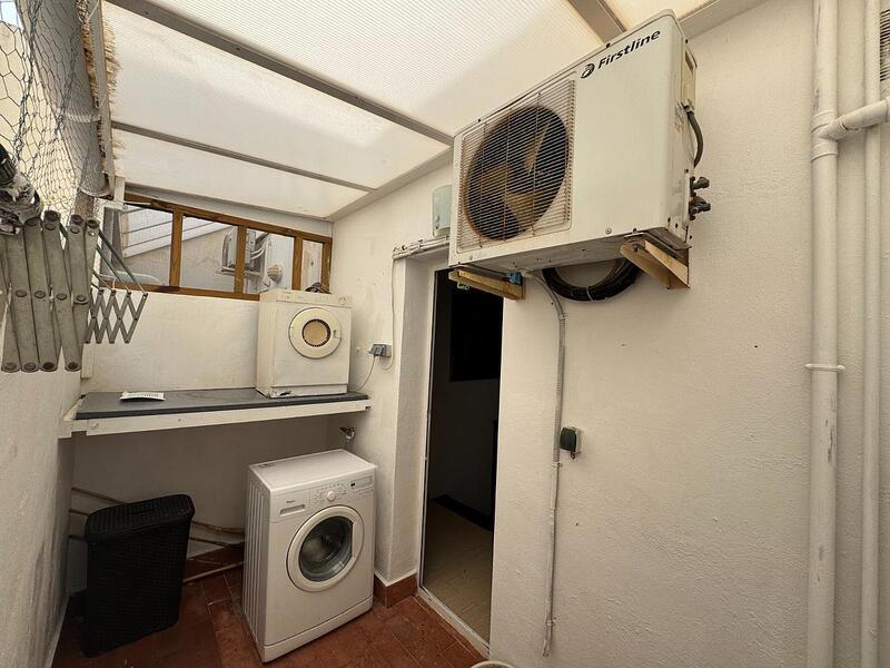 4 bedroom Apartment for sale