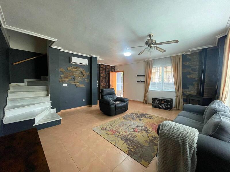 3 Schlafzimmer Stadthaus zu verkaufen