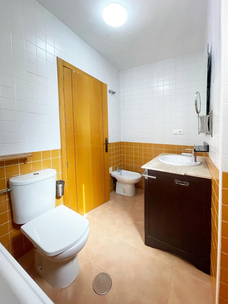 3 Schlafzimmer Stadthaus zu verkaufen