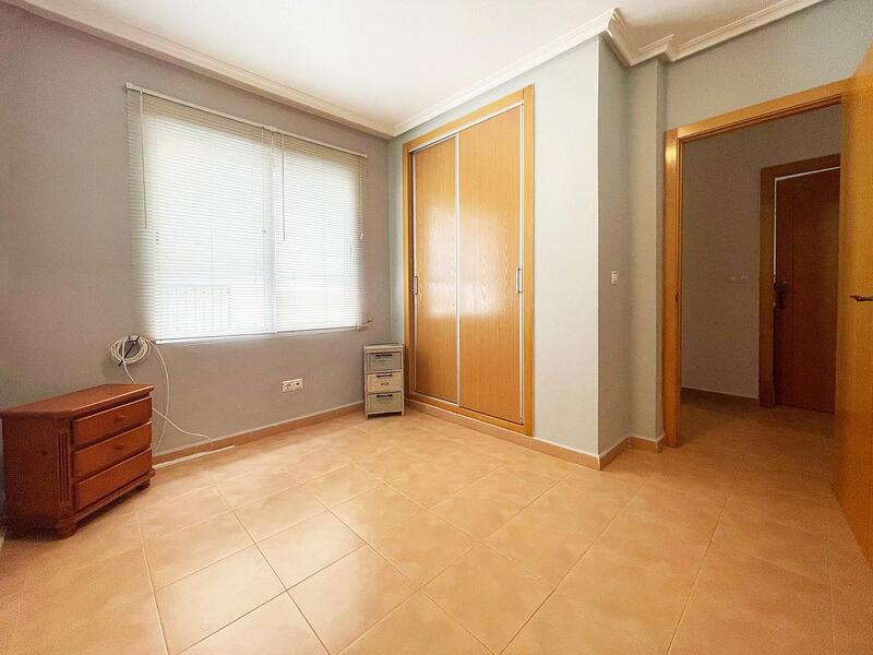 3 Schlafzimmer Stadthaus zu verkaufen