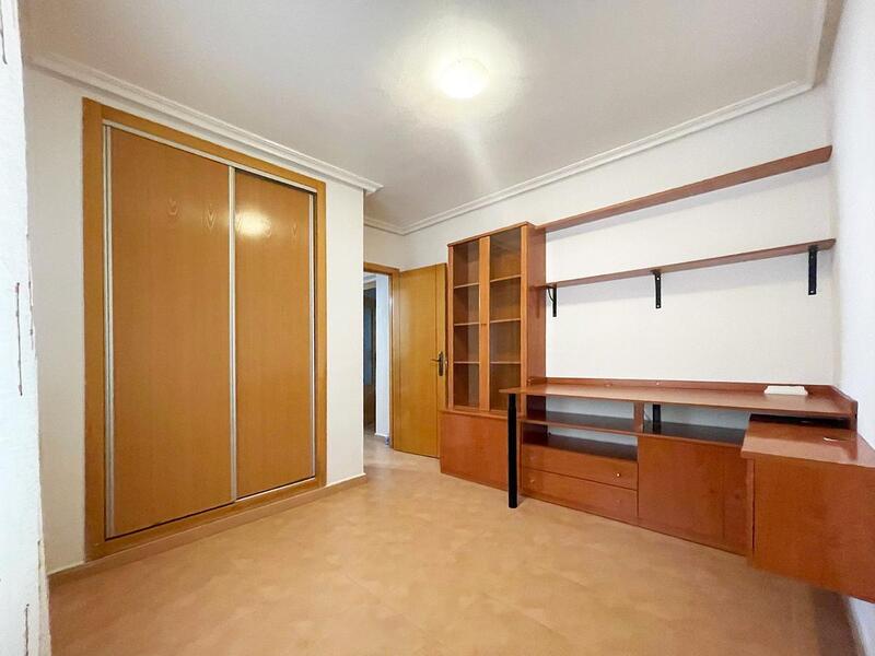 3 Schlafzimmer Stadthaus zu verkaufen