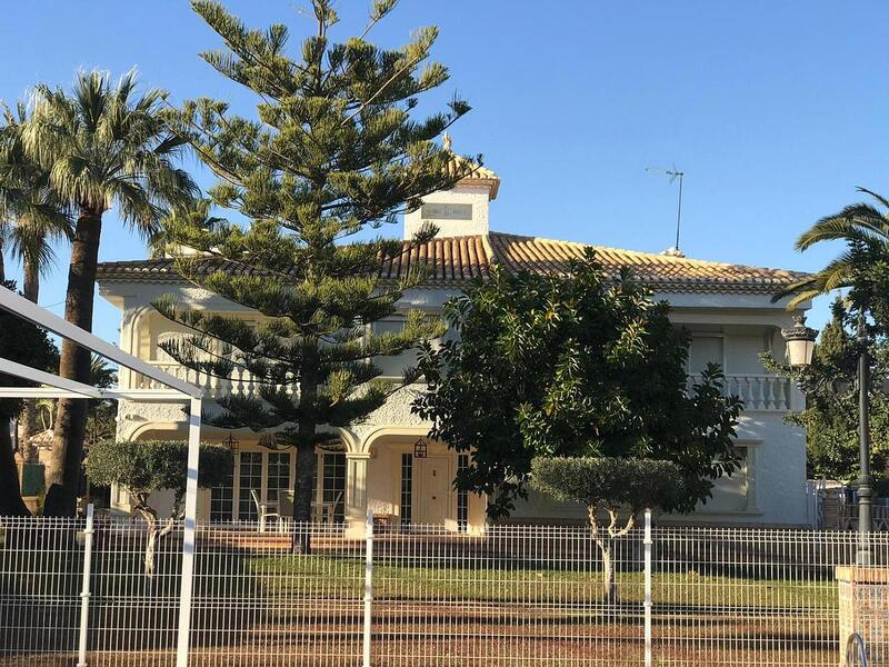 Villa for sale in Cabo Roig, Alicante