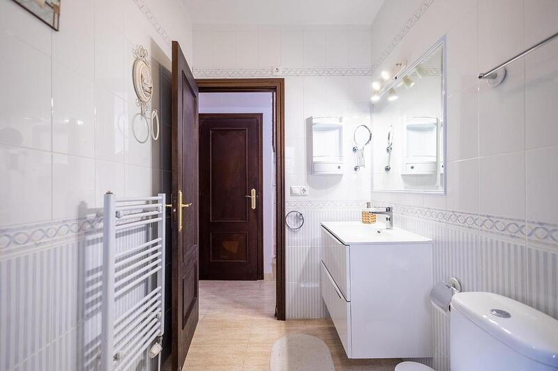 4 Cuarto Villa en venta