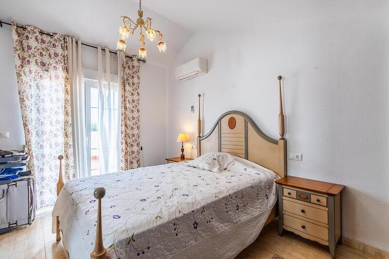 4 Cuarto Villa en venta