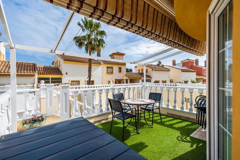 4 Cuarto Villa en venta