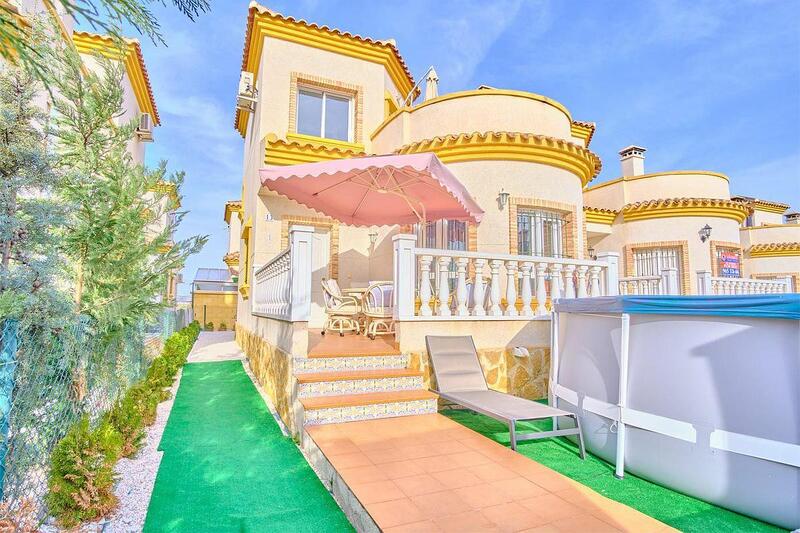 Villa à vendre dans Los Montesinos, Alicante