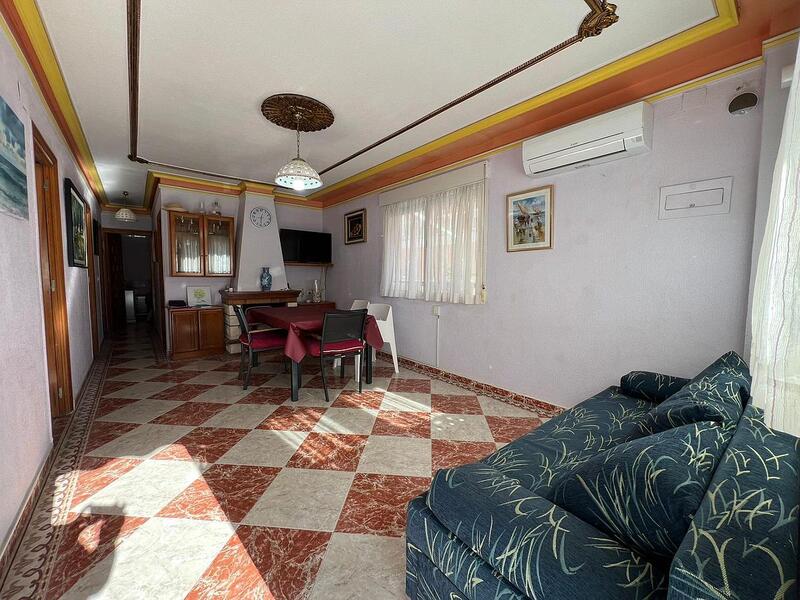 3 bedroom Townhouse for sale