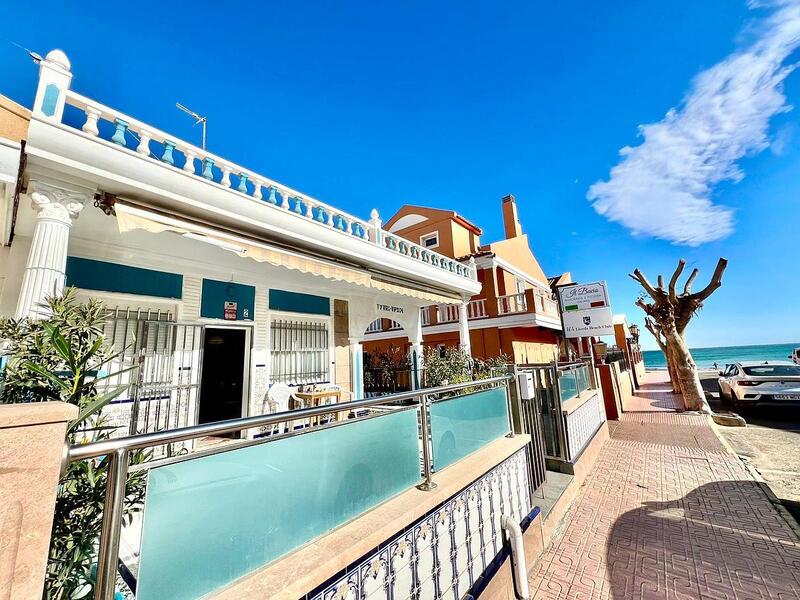 3 bedroom Townhouse for sale