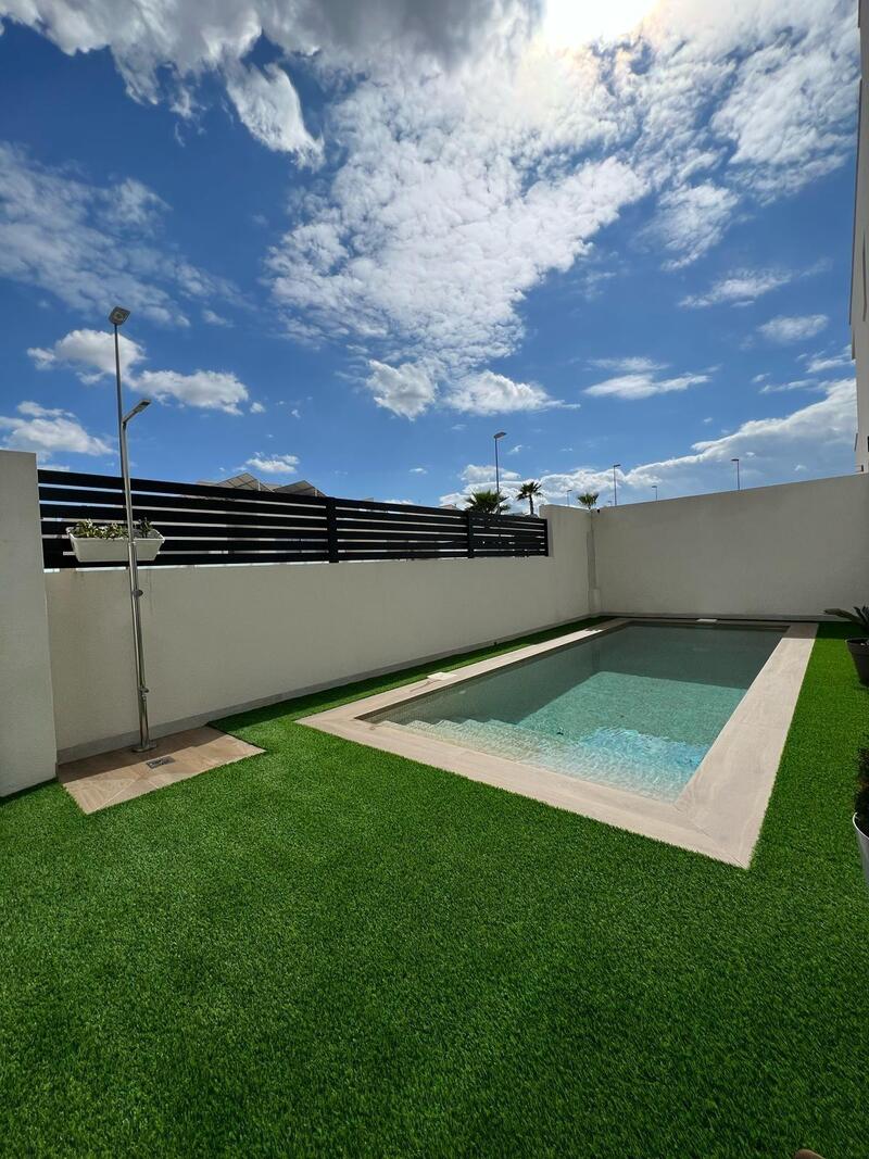 2 bedroom Villa for sale