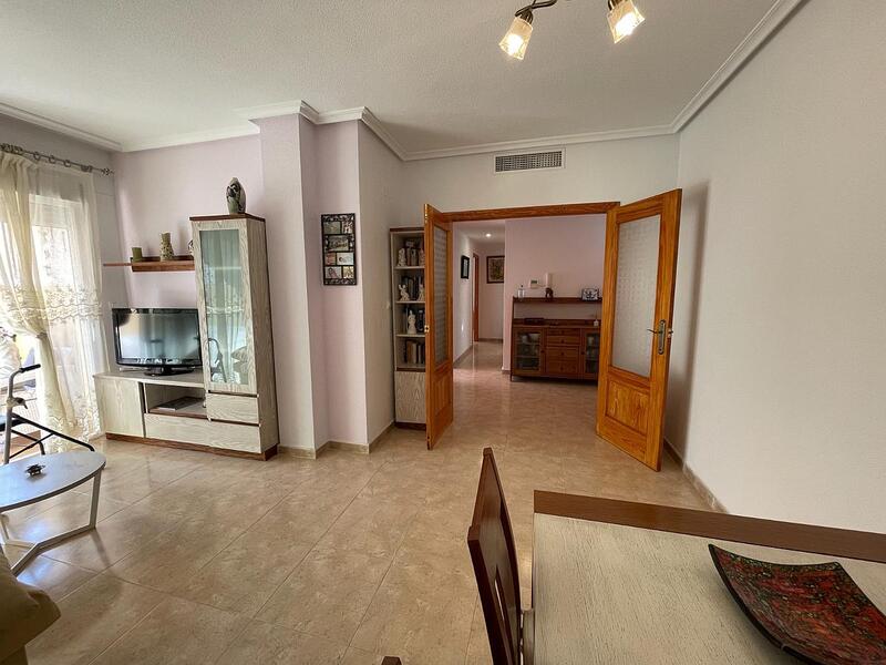 3 bedroom Apartment for sale