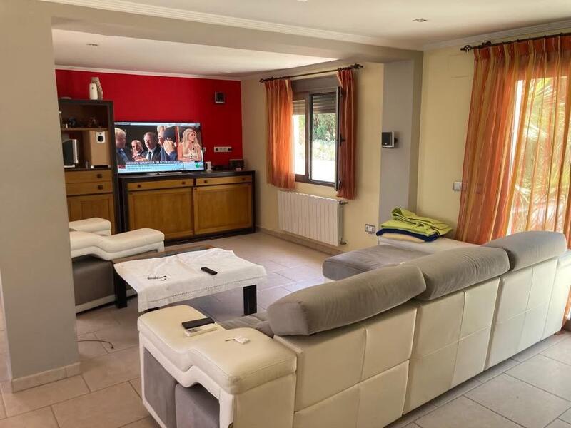 4 Cuarto Villa en venta