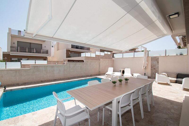 5 bedroom Villa for sale