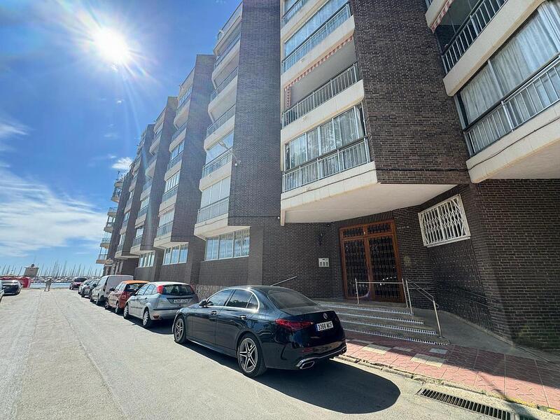 Apartment for sale in Torrevieja, Alicante