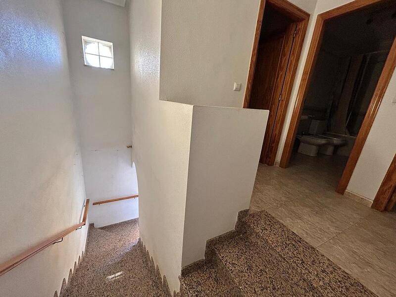 4 Schlafzimmer Stadthaus zu verkaufen
