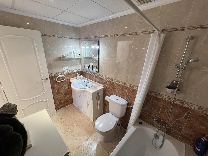 2 slaapkamer Appartement Te koop