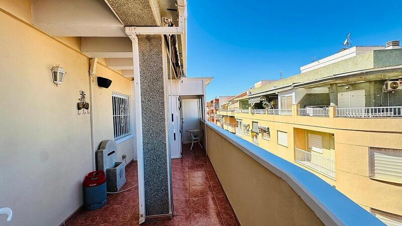 3 bedroom Apartment for sale