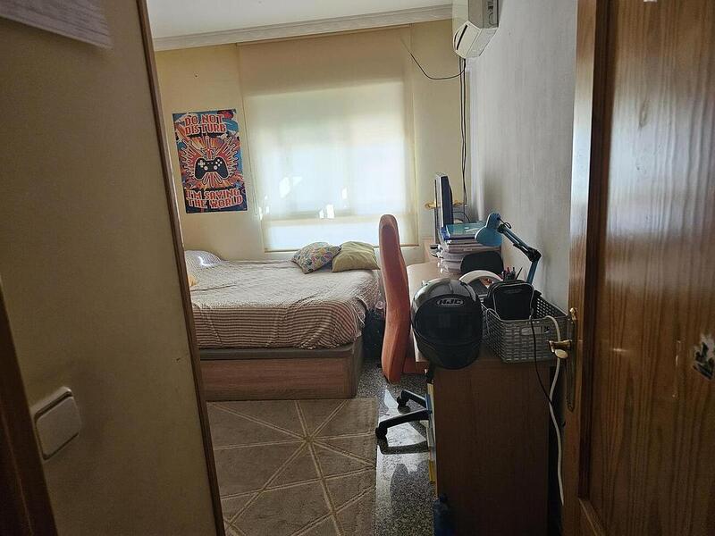 4 Schlafzimmer Appartement zu verkaufen