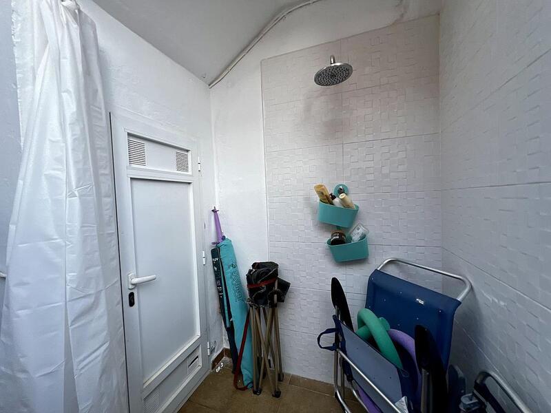 3 slaapkamer Gezinswoning Te koop