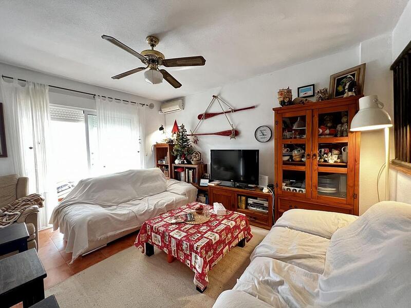 3 slaapkamer Gezinswoning Te koop