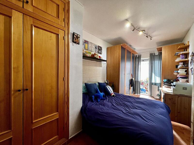 3 slaapkamer Gezinswoning Te koop