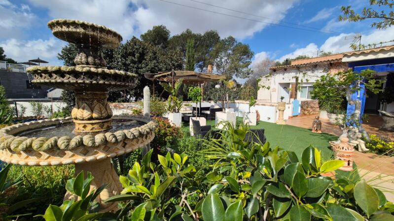 Villa til salg i Torrevieja, Alicante