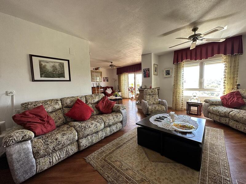 4 slaapkamer Villa Te koop