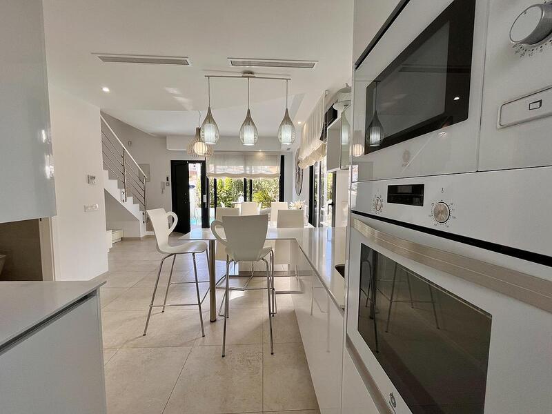 3 Cuarto Adosado en venta
