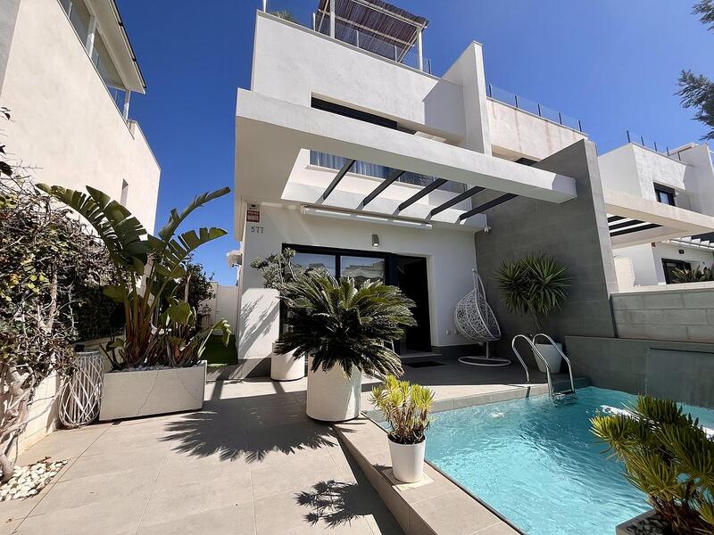 3 Cuarto Adosado en venta