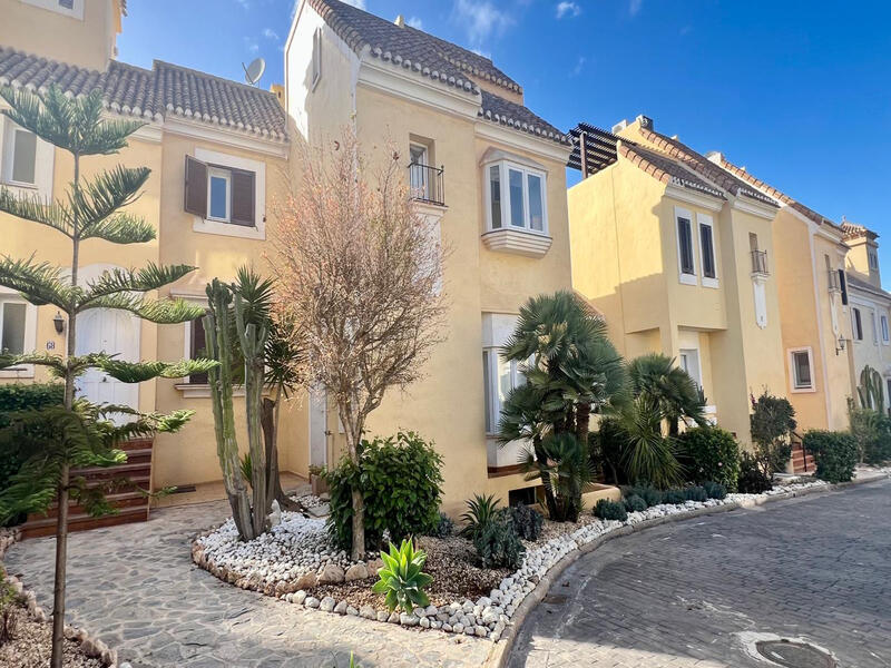 Villa til salg i La Manga Golf Club, Murcia