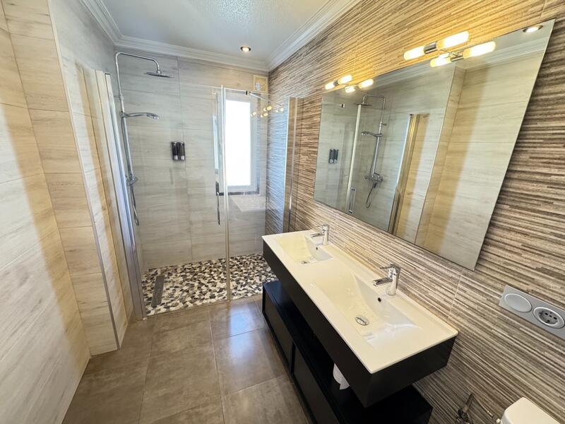 5 Cuarto Villa en venta