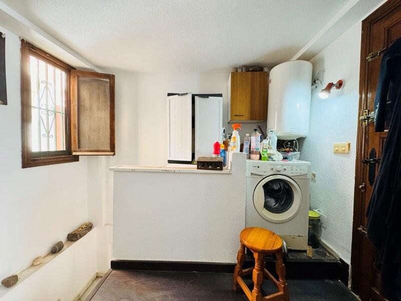 5 slaapkamer Gezinswoning Te koop