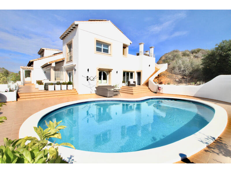 Villa til salgs i La Manga Golf Club, Murcia