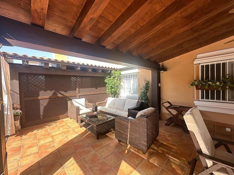 4 Schlafzimmer Villa zu verkaufen