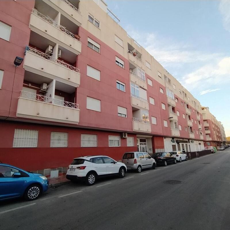Apartamento en venta en Torrevieja, Alicante
