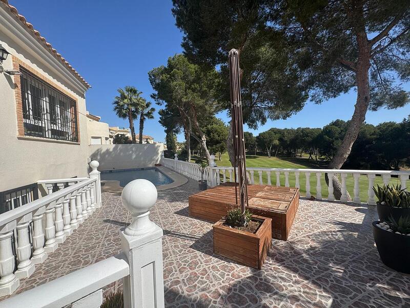 5 chambre Villa à vendre