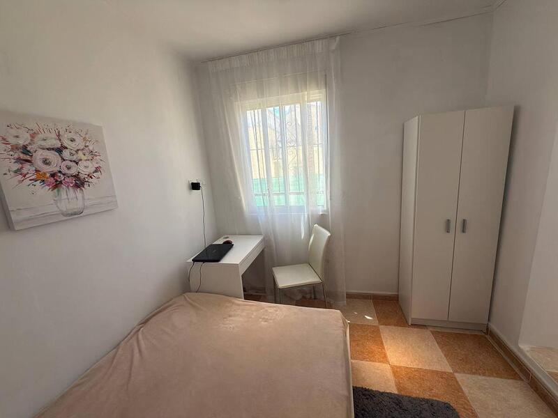 2 bedroom Townhouse for sale