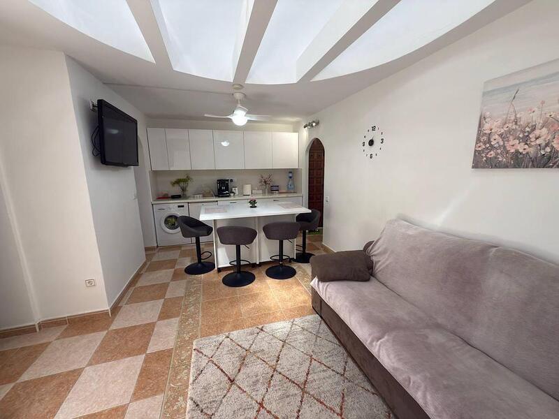 2 bedroom Townhouse for sale