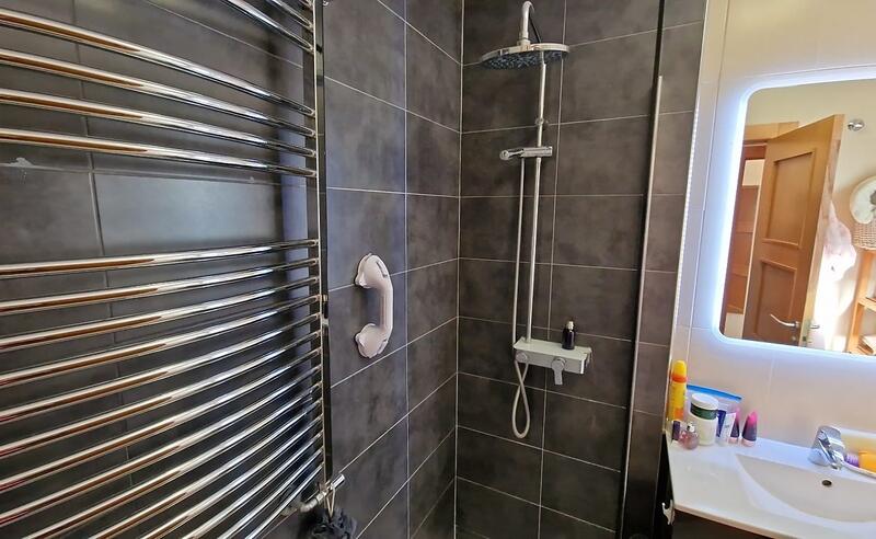 2 Cuarto Villa en venta